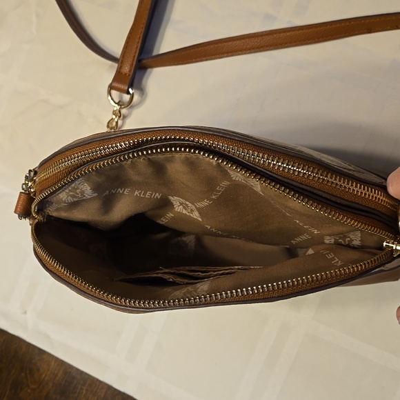 Anne Klein Finn triple compartment cork crossbody, Carmel - Picture 10 of 13